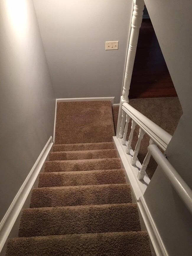 Building Photo - Upgraded 2BR/2.5BA Townhome for Rent – $1,...