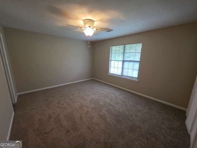 Building Photo - 300 Handley Ct