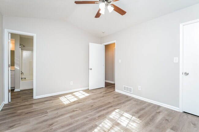 Building Photo - 3320 Revere Cir