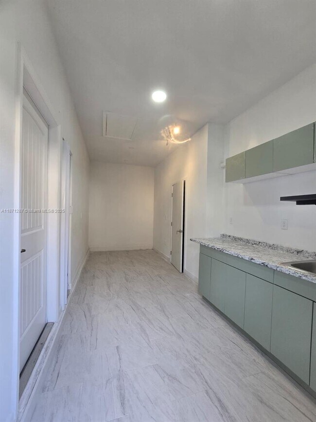 Building Photo - 13137 SW 284th St