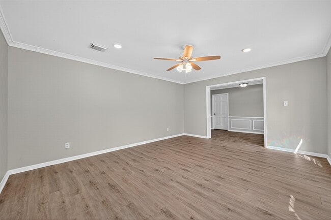 Building Photo - 1714 Corral Dr