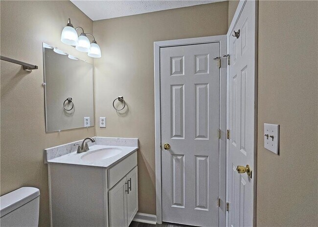 Building Photo - 6627 Banbury Ct NW