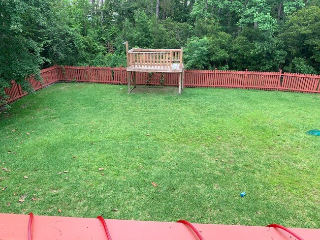 Building Photo - Spacious 4 bed home in desirable Snug Harbor!