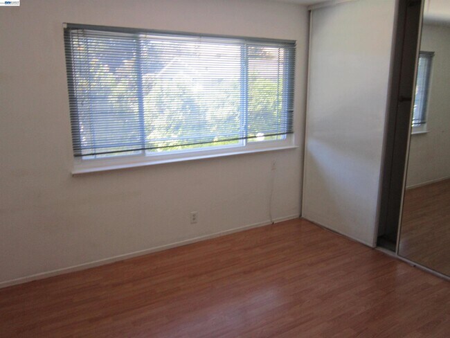 Building Photo - 157 Hanna Terrace