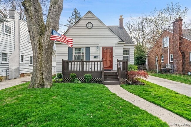Primary Photo - 822 N Gainsborough Ave