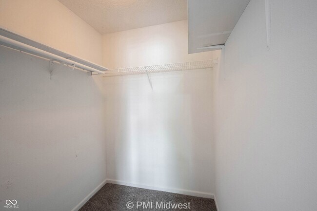 Building Photo - 7623 Hollow Reed Ct