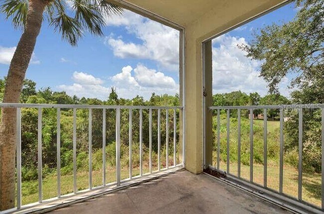 Building Photo - 2690 Coral Landings Blvd