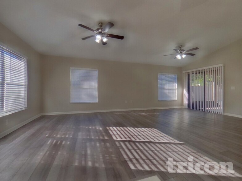 Building Photo - 4680 Treasure Cay Rd