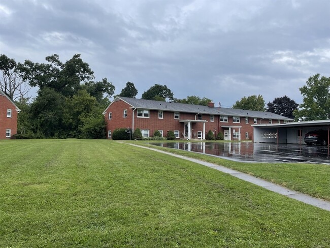 Building Photo - 108 N Brewer Dr