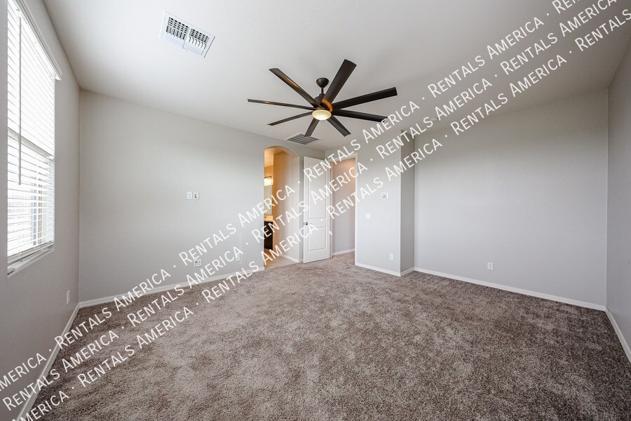 Building Photo - 16215 W Camino de Oro