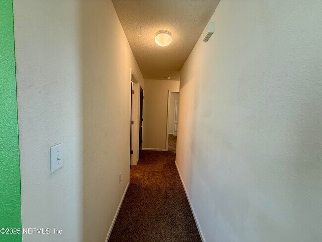 Building Photo - 2917 Buck Creek Pl