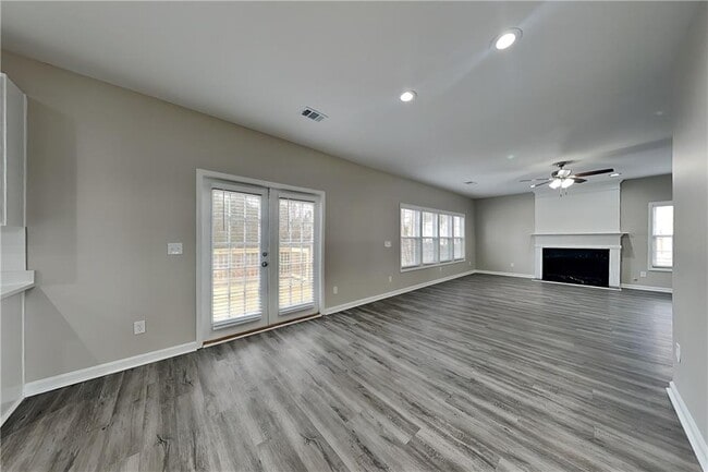 Building Photo - 401 Martin Field Ct