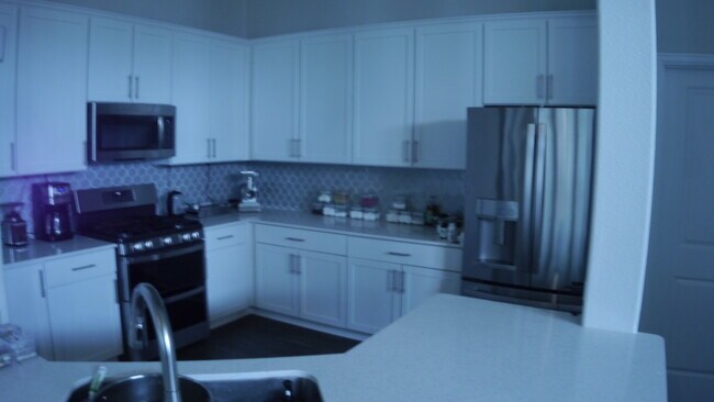 Building Photo - Natale ct
