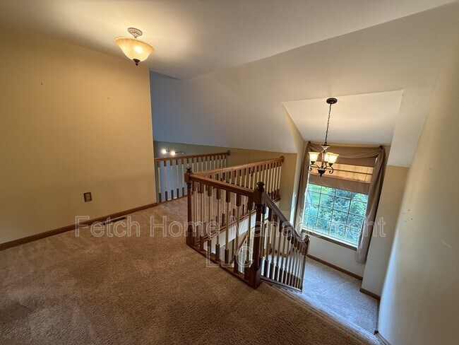 Building Photo - 1278 Valley Rd