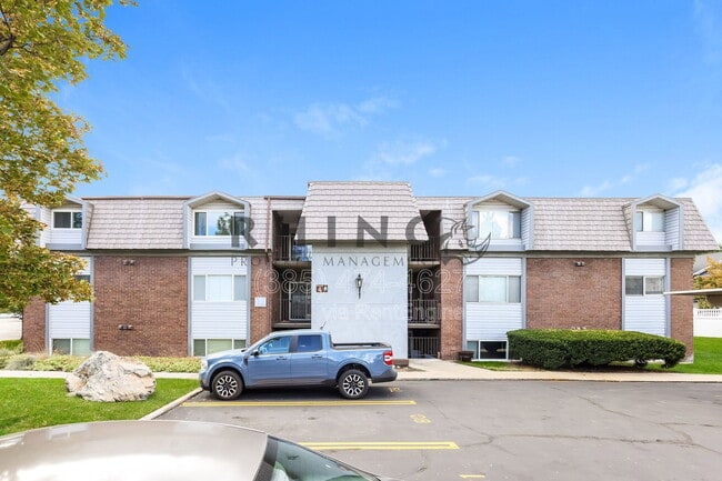 Building Photo - 1767 Willowbrook Dr
