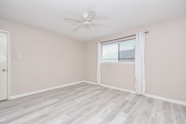 Building Photo - 12939 Westmere Dr