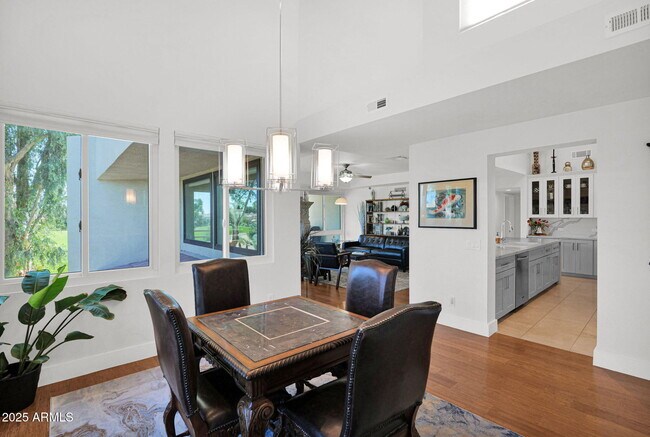 Building Photo - 7760 E Gainey Ranch Rd