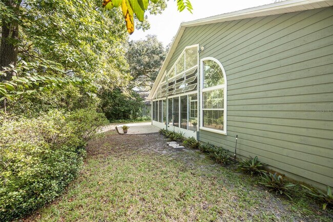 Building Photo - 12338 NW 9th Ln