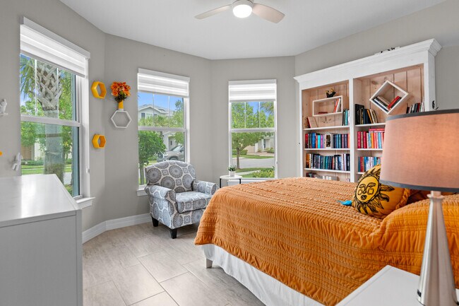 Building Photo - 10454 SW Captiva Dr