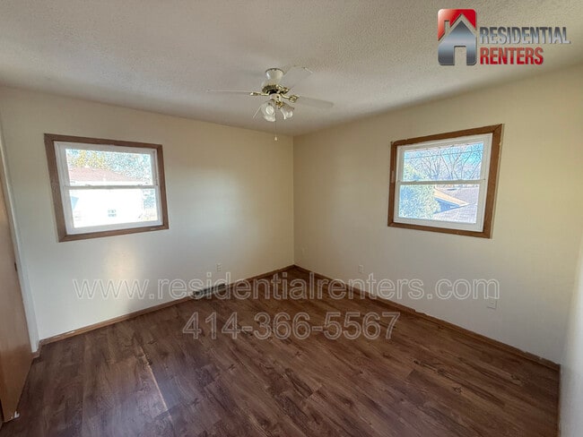 Building Photo - 6578 N 73rd St