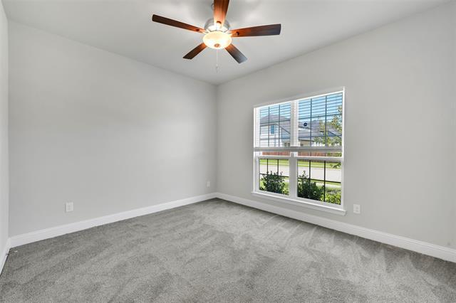 Building Photo - 260 Lakeside Dr
