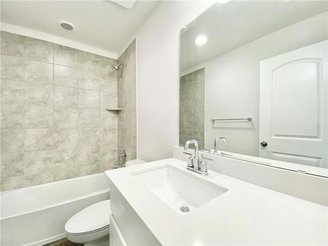 Building Photo - 208 Caisson Trl
