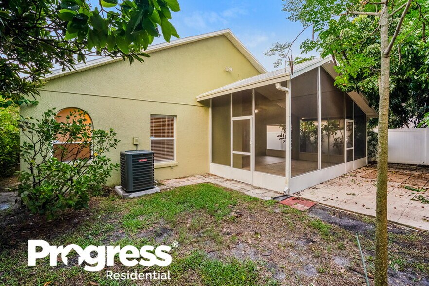 Building Photo - 3849 Bellewater Blvd
