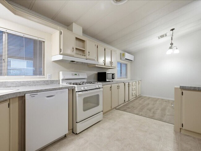 Building Photo - 6124 W Tucson Estates Pkwy
