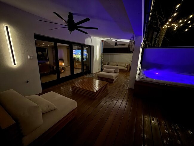 Building Photo - 204 Datura Dr