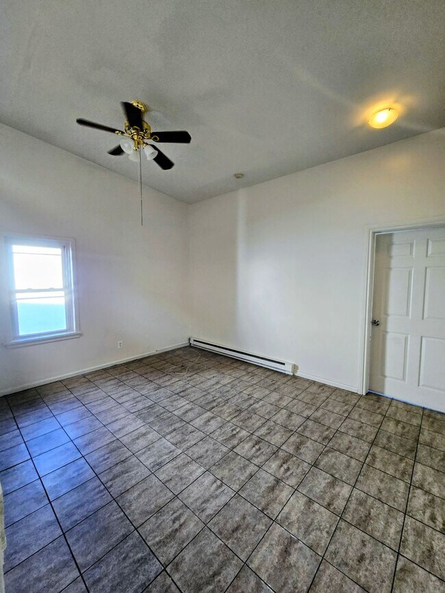 Building Photo - 223-225-225 N Fountain St