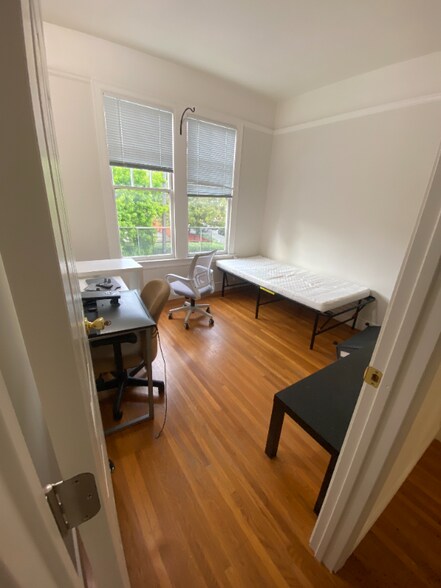 Building Photo - 1810 Euclid Ave