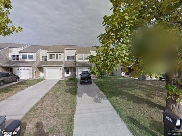 Primary Photo - Fully Updated 3 Bedroom Condo in Universit...