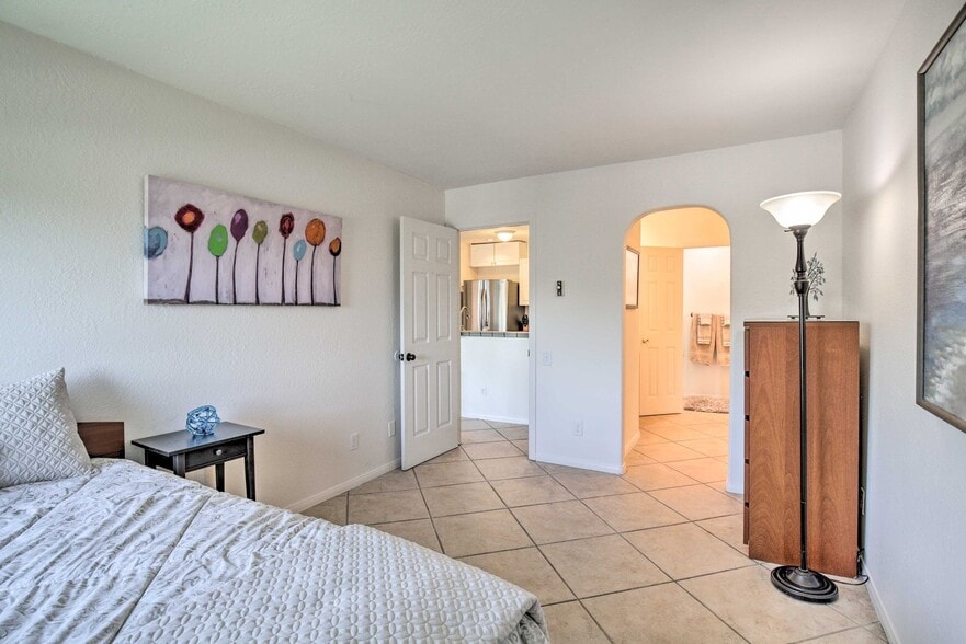 Building Photo - 4060 Huerfano Ave