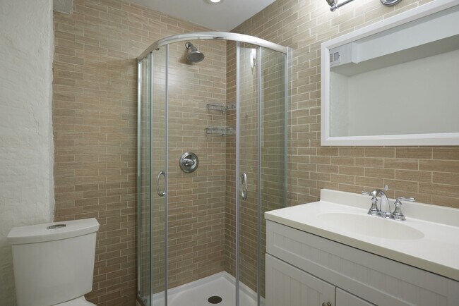 Building Photo - Centrally Located 2BR/2BA in Georgetown
