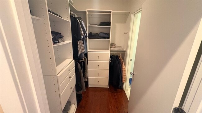 Building Photo - 72 Ashland St