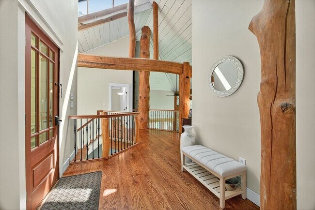 Building Photo - 3005 Lonesome Mountain Rd