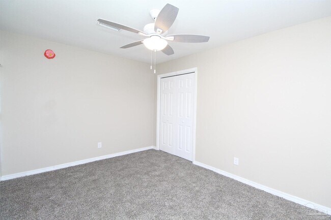 Building Photo - 608 Reservation Ave