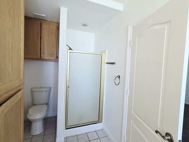 Building Photo - 250 Comstock Ave