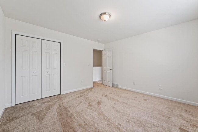 Building Photo - 54 Plank Rd