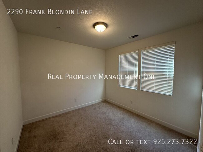 Building Photo - 2290 Frank Blondin Ln