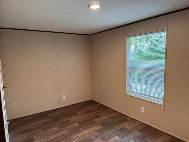 Building Photo - BRAND NEW 3 BED, 2 BATH MOBILE HOME!
