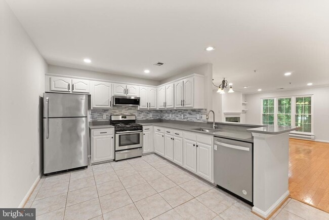 Building Photo - 4339 Runabout Ln
