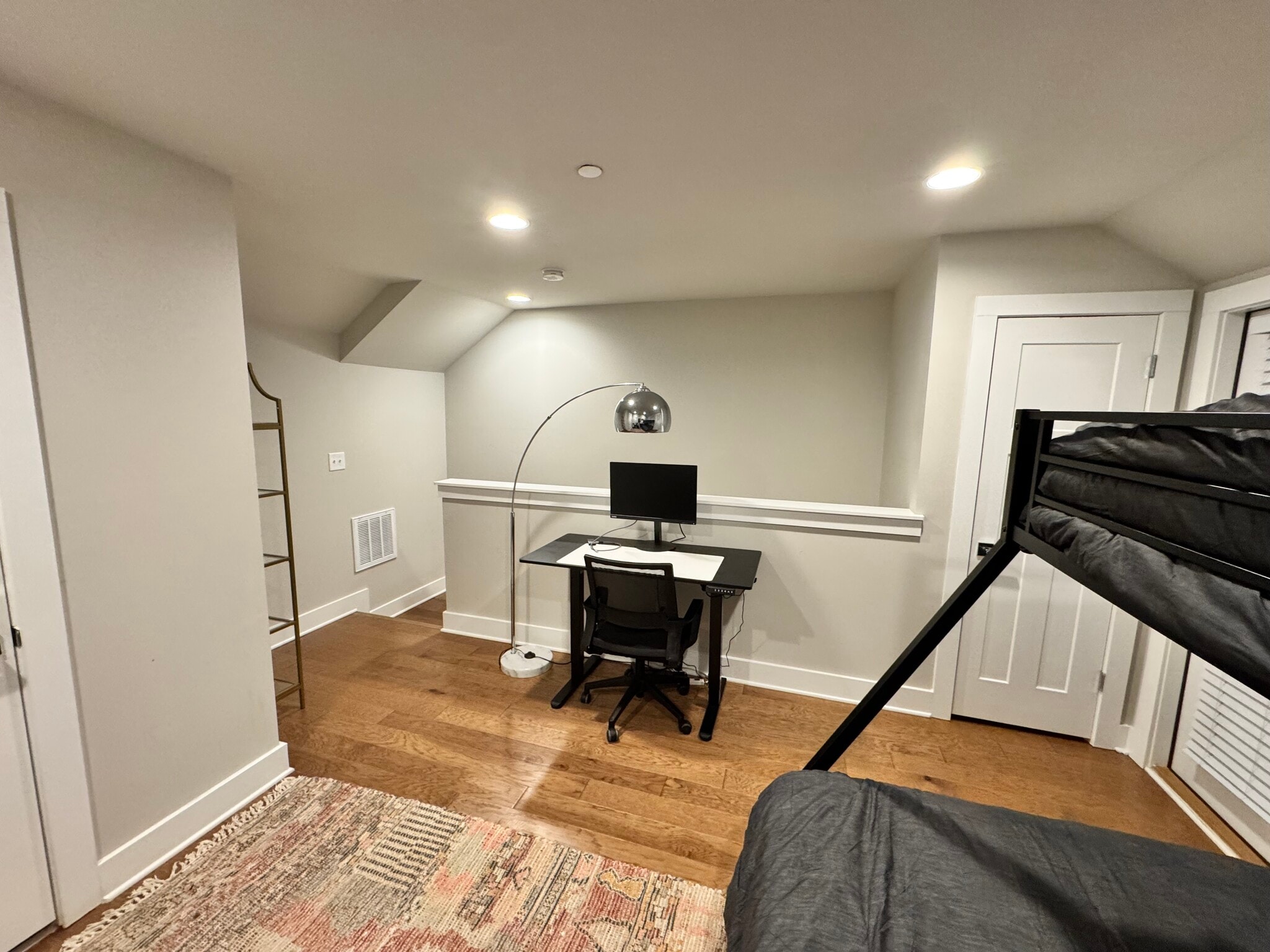 Building Photo - 4101 Bryant Terraces Dr