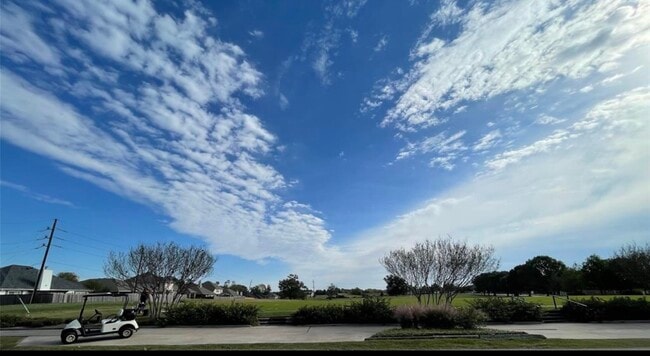 Building Photo - 12900 Walden Rd