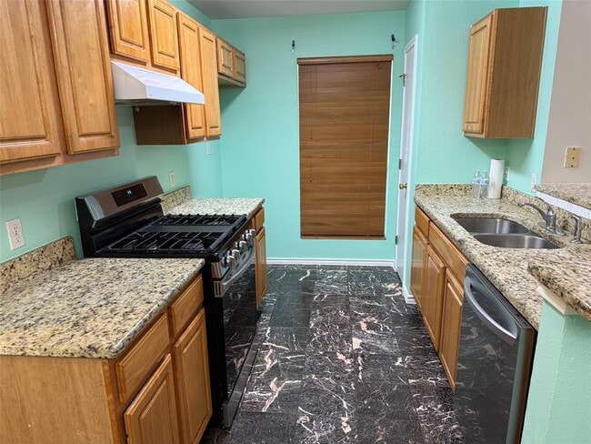 Building Photo - 111 Mist Flower Dr