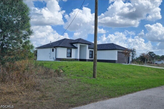 Building Photo - 4622 Gene Ave N