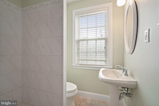 Building Photo - 2900 13th Rd S