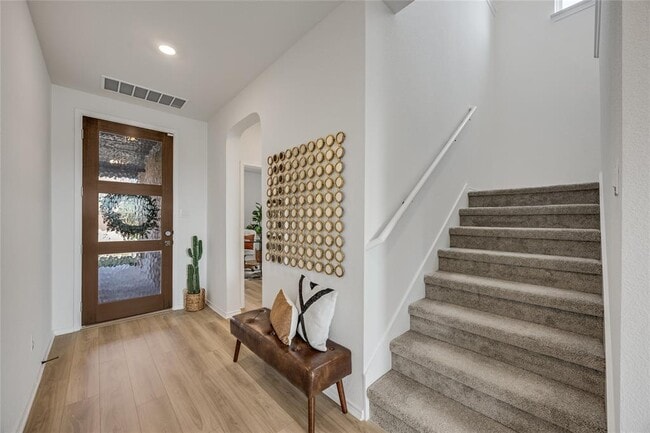 Building Photo - 1905 Red Berry Pass