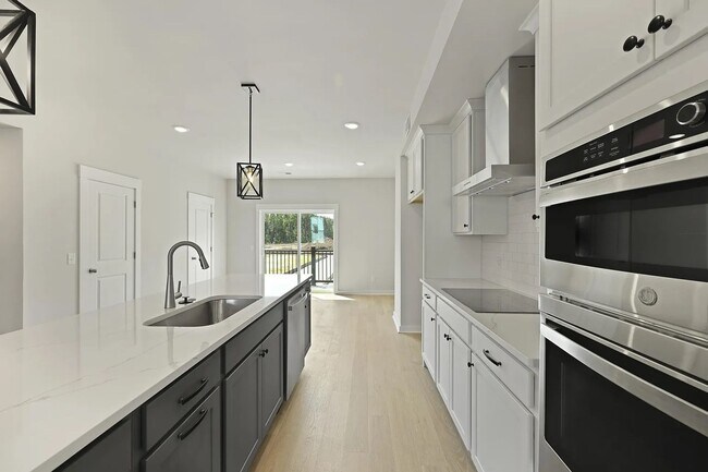Building Photo - New Construction in the Heart of Nexton