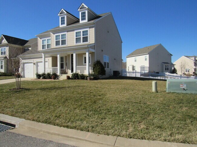 Building Photo - Pet Friendly 2 Story with Basement and 2 C...
